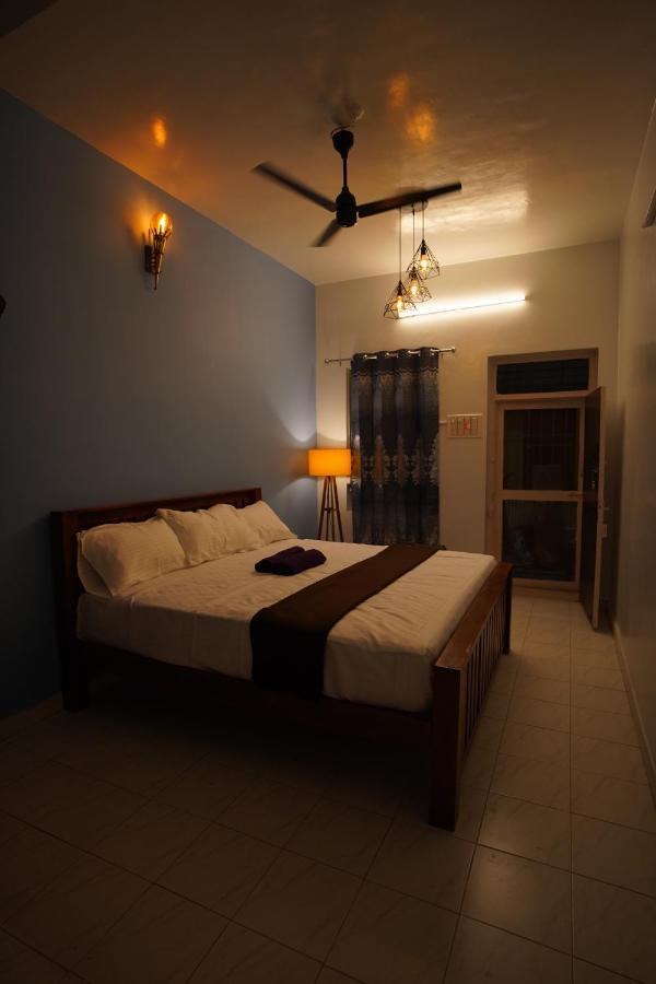 Omkara - The Fives Guest House Тіруваннамалай Екстер'єр фото