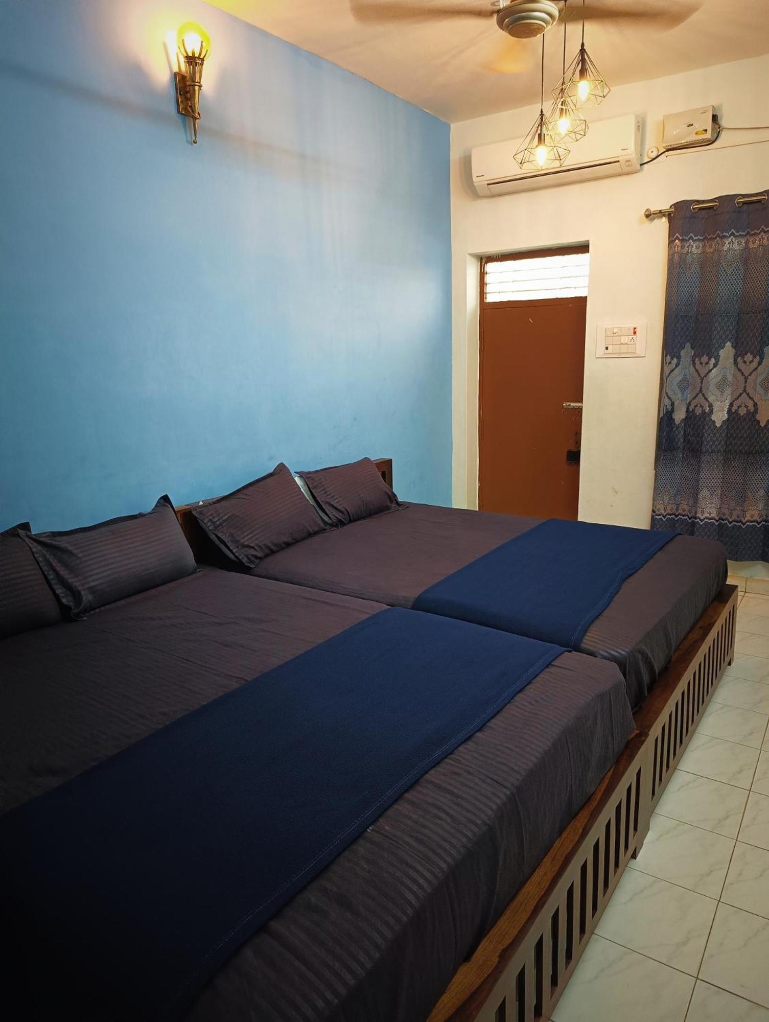 Omkara - The Fives Guest House Тіруваннамалай Екстер'єр фото