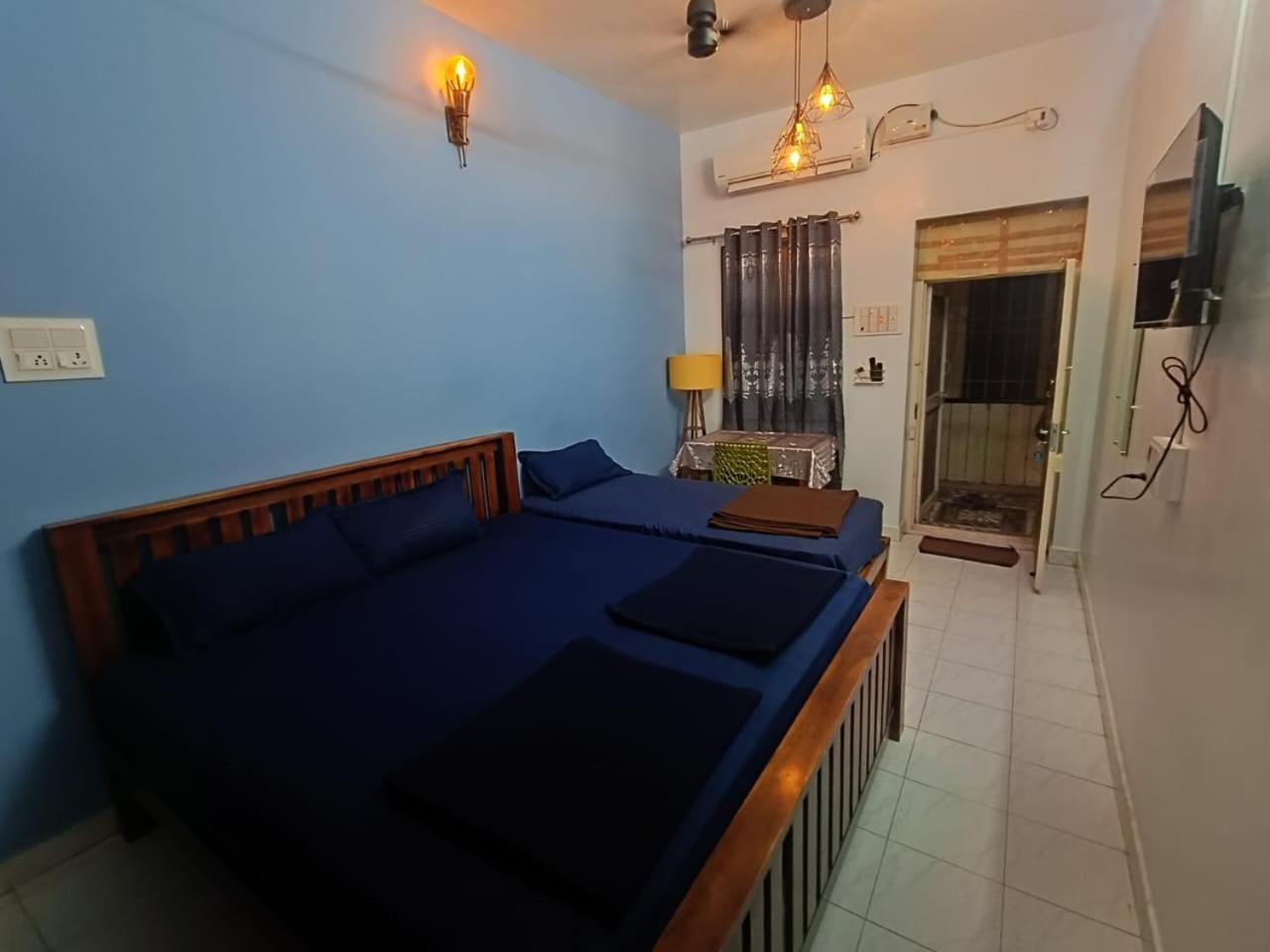 Omkara - The Fives Guest House Тіруваннамалай Екстер'єр фото